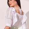 blusa off white decote quadrado 1