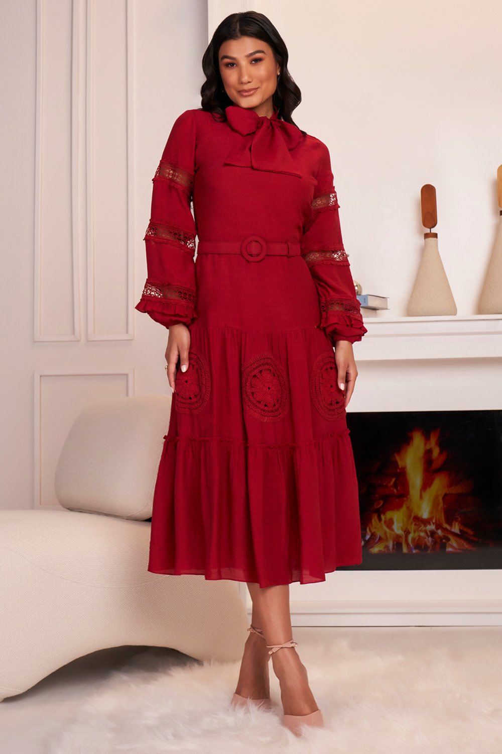 Vestido Marsala Viscose Aplicações Em Crochê Evasê Midi Fascinius