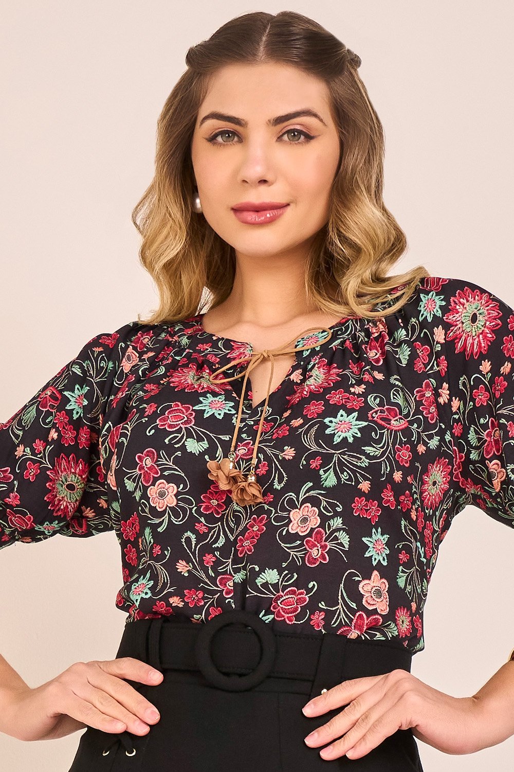 Blusa Vermelha Viscose Estampa Floral Manga Curta Fascinius