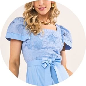 Vestido Azul Delavê Bordado Richelieu Evasê Midi Fascinius