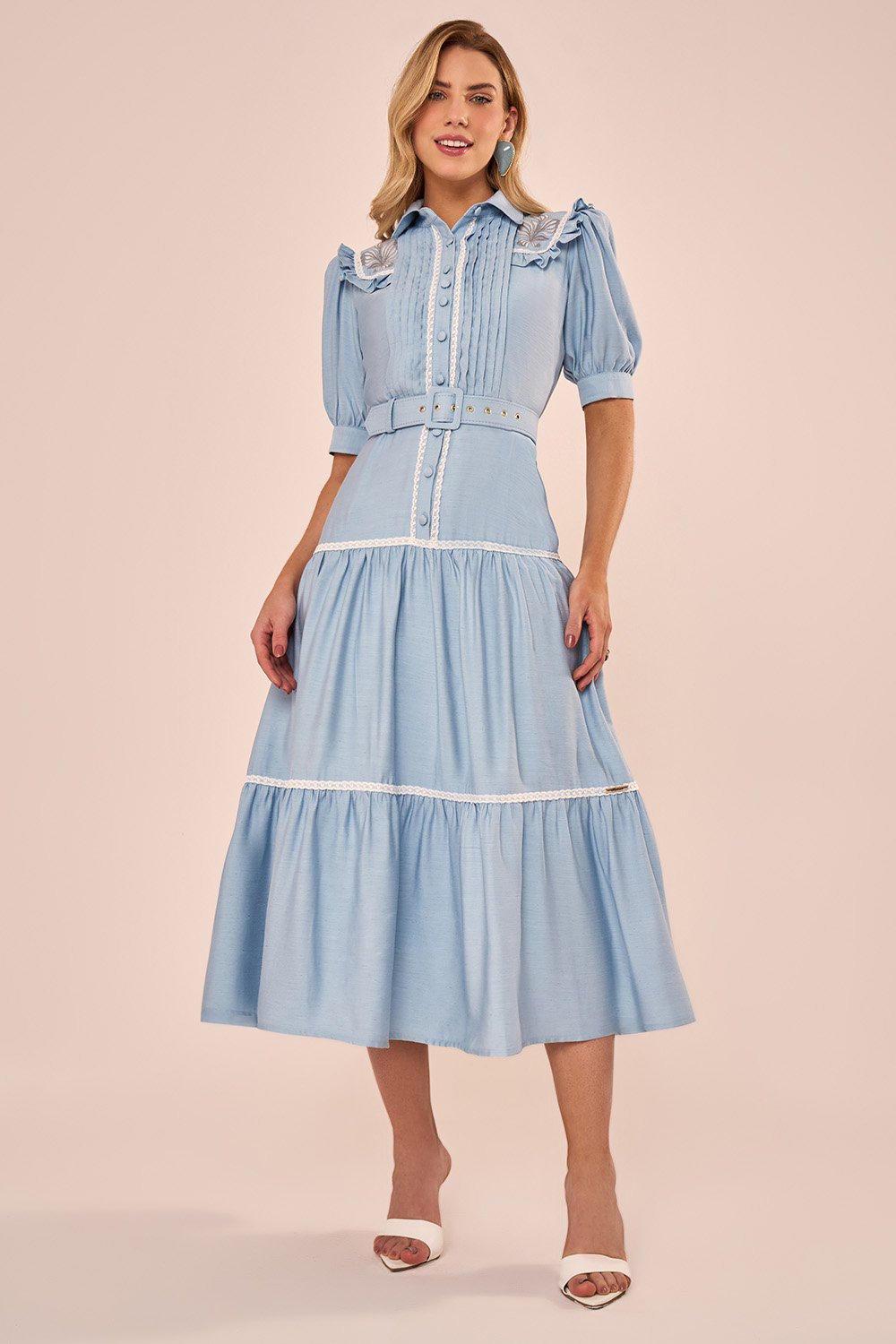 Vestido Midi Evasê com Bordado Industrial e Guipir Azul - Fascinius