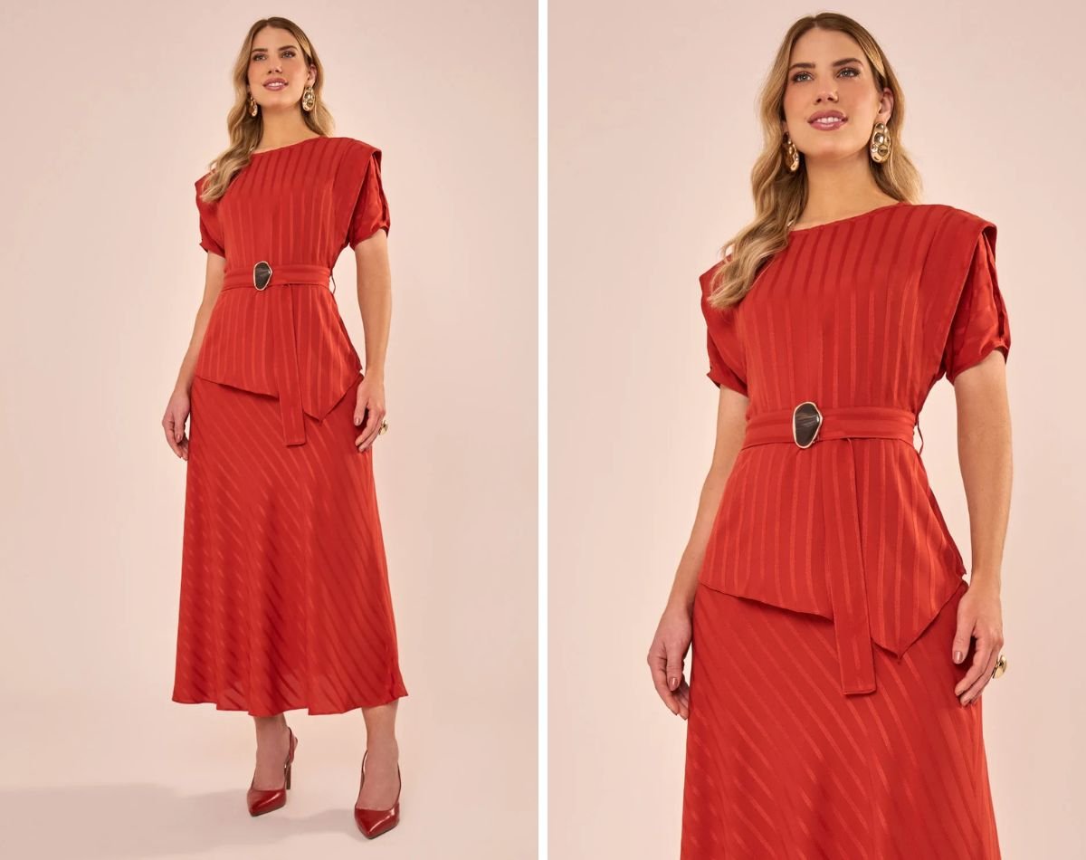 modelo com conjunto midi vermelho