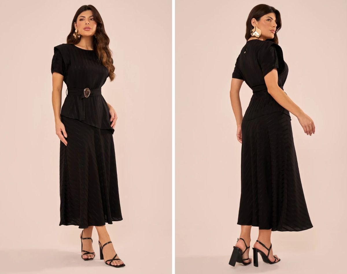 modelo com conjunto midi preto