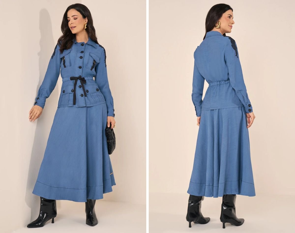 mulher com conjunto midi azul