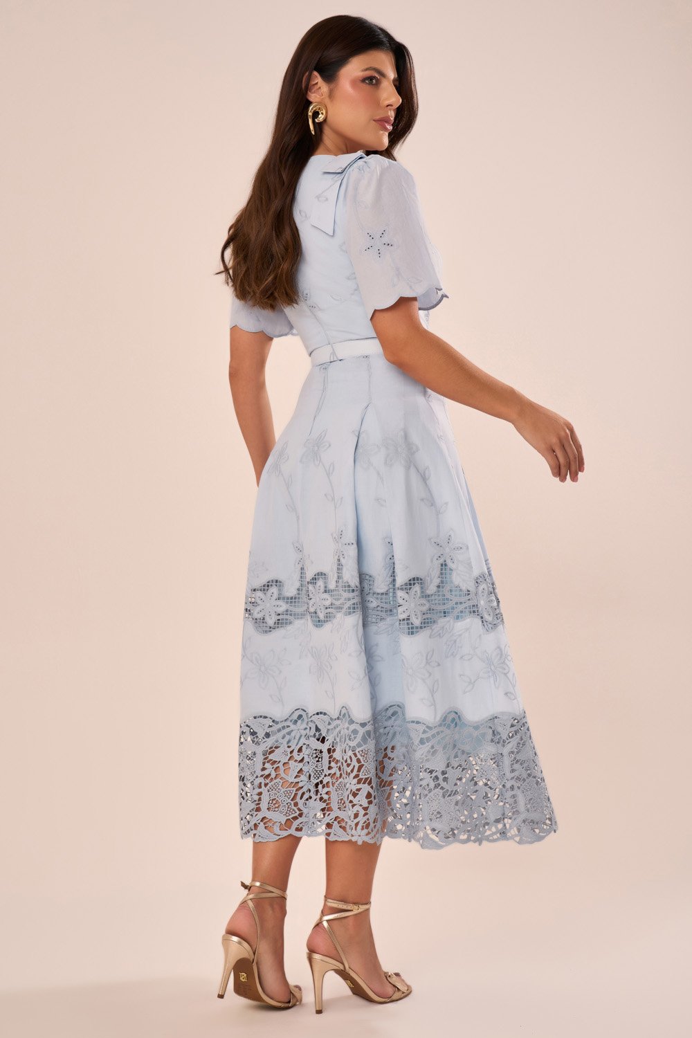 Vestido Midi com Pregas, Mangas Princesa e Laços nos Ombros Azul